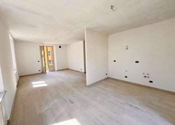 img-20250716-wa0012 - Villa Bifamiliare viale Trento, 1, Torre Pellice - foto 2