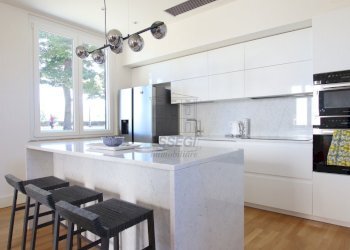 vendesi terratetto ristruturato lucca centro stori - Appartamento Via del Portico 13, Lucca - foto 1