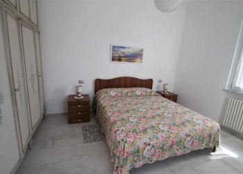 camera matrimoniale - Villa Bifamiliare Via Varese 18., Loano - foto 7