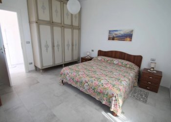 camera matrimoniale - Villa Bifamiliare Via Varese 18., Loano - foto 8