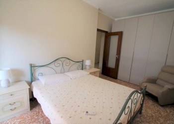 camera da letto - Appartamento Via Ponti 21., Borghetto Santo Spirito - foto 9