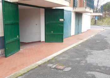 ingresso - Box Via Ticino 12., Borghetto Santo Spirito - foto 2