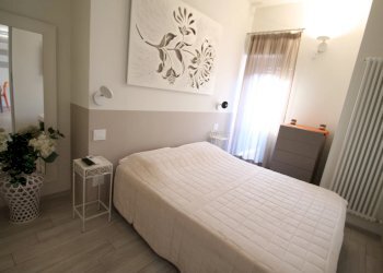 camera da letto - Two-room apartment Loano - photo 14