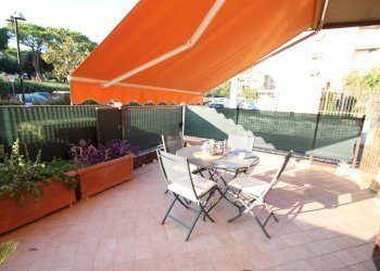 patio attrezzato - Two-room apartment Loano - photo 21
