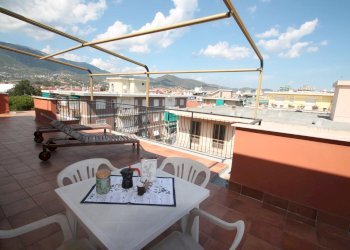 terrazza vivibile e attrezzata - Attico Via ponti 15., Borghetto Santo Spirito - foto 18