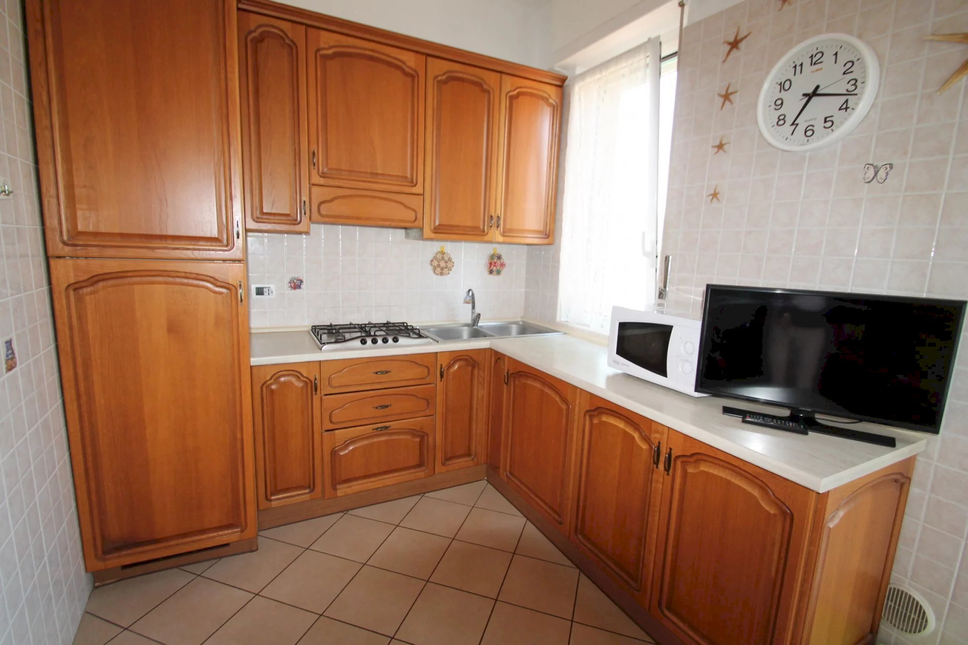 soggiorno - Two-room apartment Corso Europa 31., Borghetto Santo Spirito - photo 3