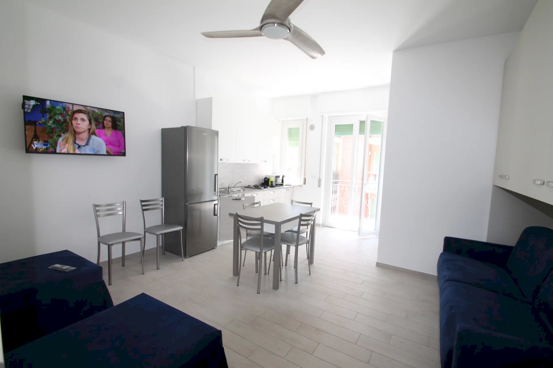 zona giorno/notte - One-room apartment Corso Leonardo da Vinci 6., Borghetto Santo Spirito - photo 1