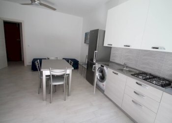 cucina a vista - Monolocale Corso Leonardo da Vinci 6., Borghetto Santo Spirito - foto 6