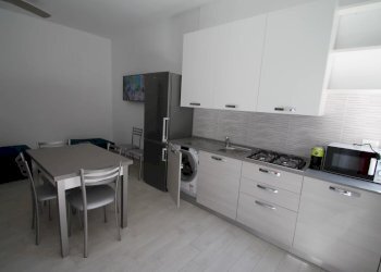 cucina a vista - Monolocale Corso Leonardo da Vinci 6., Borghetto Santo Spirito - foto 8