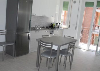 cucina a vista - Monolocale Corso Leonardo da Vinci 6., Borghetto Santo Spirito - foto 11