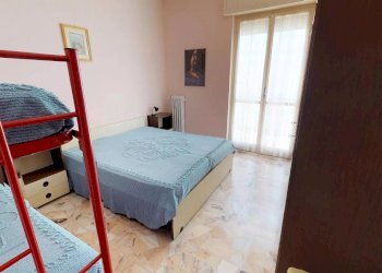 camera da letto - Bilocale Via Parioli 11., Borghetto Santo Spirito - foto 9