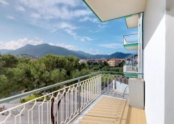 balcone - Bilocale Via Parioli 11., Borghetto Santo Spirito - foto 14