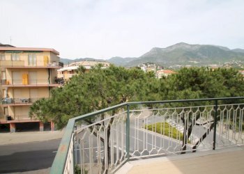 balcone - Bilocale Via Parioli 11., Borghetto Santo Spirito - foto 17