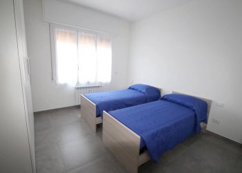 Camera da letto - Trilocale Via Marco Polo 3., Loano - foto 11