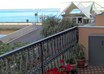 vista mare - Trilocale Lungomare Matteotti 33., Borghetto Santo Spirito - foto 3