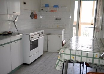 cucina abitabile - Trilocale Corso Europa 31., Borghetto Santo Spirito - foto 3