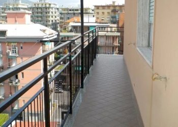 unico balcone - Trilocale Corso Europa 31., Borghetto Santo Spirito - foto 15