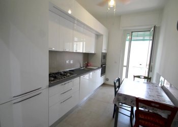 Three-room apartment Corso Europa 31., Borghetto Santo Spirito - photo 4