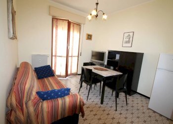 soggiorno con divano letto - Bilocale Via Cagliari 15., Borghetto Santo Spirito - foto 2