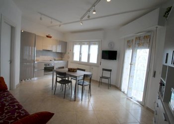 soggiorno - Trilocale Lungomare Matteotti 11., Borghetto Santo Spirito - foto 5