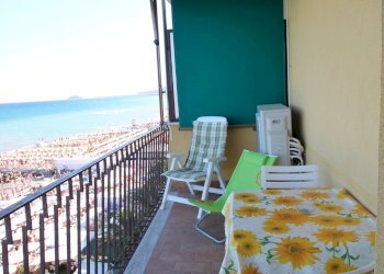 balcone attrezzato - Trilocale Lungomare Matteotti 11., Borghetto Santo Spirito - foto 18