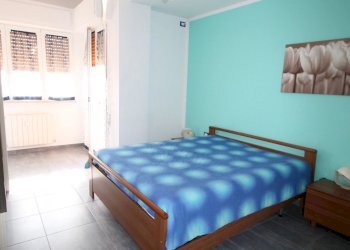 camera matrimoniale - Bilocale Corso Europa 39., Borghetto Santo Spirito - foto 11