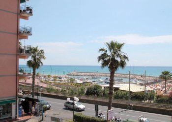 vista balcone - Bilocale Corso Europa 31., Borghetto Santo Spirito - foto 19