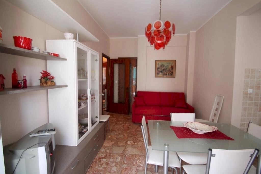 soggiorno - Bilocale Via Firenze 1., Borghetto Santo Spirito - foto 2