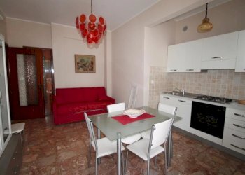 soggiorno con divano letto - Bilocale Via Firenze 1., Borghetto Santo Spirito - foto 1