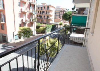 balcone camera - Bilocale Via Ponti 21., Borghetto Santo Spirito - foto 10