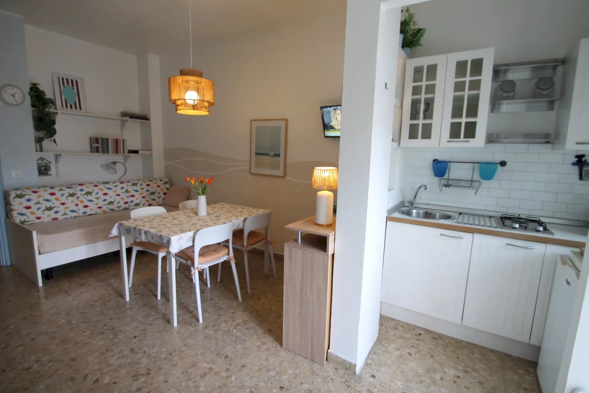 One-room apartment Via Termini Imerese 4., Borghetto Santo Spirito - photo 1