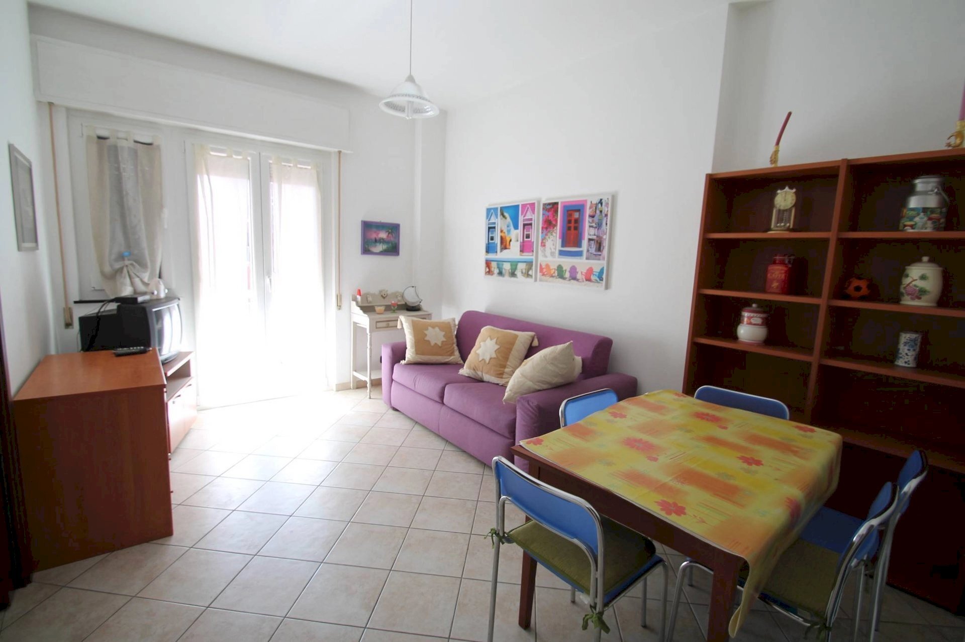 zona giorno/notte - Monolocale Borghetto Santo Spirito - foto 2