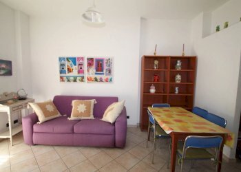 zona giorno/notte - Monolocale Borghetto Santo Spirito - foto 3