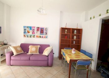 zona giorno/notte - Monolocale Borghetto Santo Spirito - foto 5