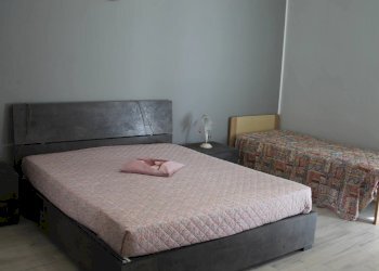 camera da letto - Bilocale Corso Europa 31., Borghetto Santo Spirito - foto 11