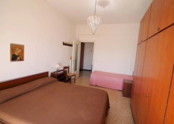 camera matrimoniale e letto singolo - Three-room apartment Via Montevideo 1., Borghetto Santo Spirito - photo 9