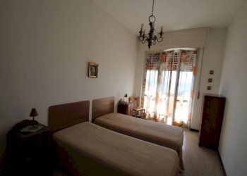 camera a due letti - Three-room apartment Via Montevideo 1., Borghetto Santo Spirito - photo 13