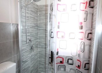 doccia - Three-room apartment Via Montevideo 1., Borghetto Santo Spirito - photo 16