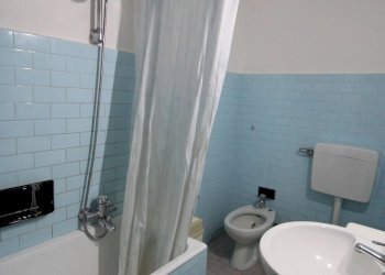 bagno con areazione forzata - Trilocale Corso Europa 31., Borghetto Santo Spirito - foto 15