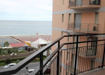 unico balcone - Trilocale Corso Europa 31., Borghetto Santo Spirito - foto 18