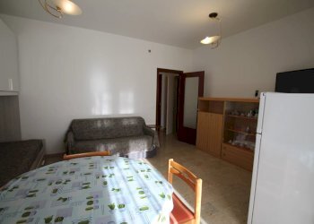 Monolocale Via Cagliari 4., Borghetto Santo Spirito - foto 4