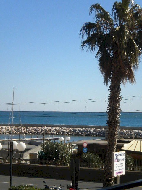 vista balcone - Bilocale Corso Europa 31., Borghetto Santo Spirito - foto 1