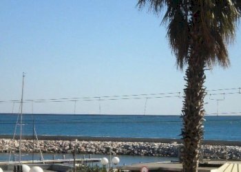 vista balcone - Bilocale Corso Europa 31., Borghetto Santo Spirito - foto 1