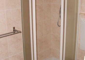 bagno con doccia con areazione forzata - Bilocale Corso Europa 31., Borghetto Santo Spirito - foto 18