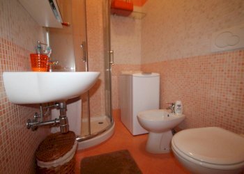 bagno - One-room apartment Via Ticino 12., Borghetto Santo Spirito - photo 12