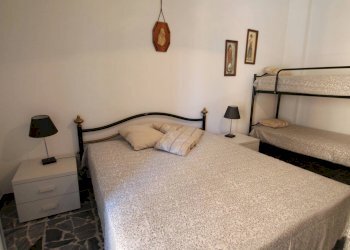 camera da letto - Bilocale Corso Europa 39., Borghetto Santo Spirito - foto 16