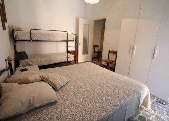 camera da letto - Bilocale Corso Europa 39., Borghetto Santo Spirito - foto 18