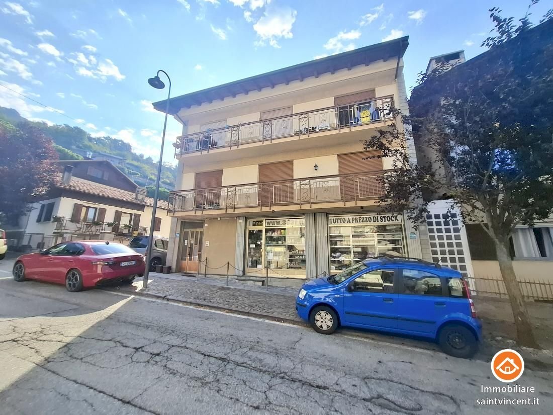 Apartment Viale IV Novembre 62, Saint-Vincent - photo 1