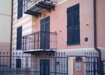 Three-room apartment via Serra 55, Spotorno - photo 1