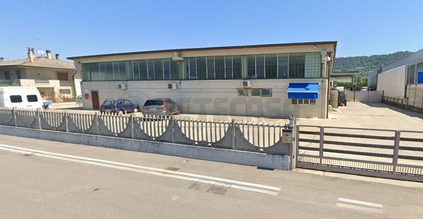 Commercial Premises Via Natta 17, Brendola - photo 2